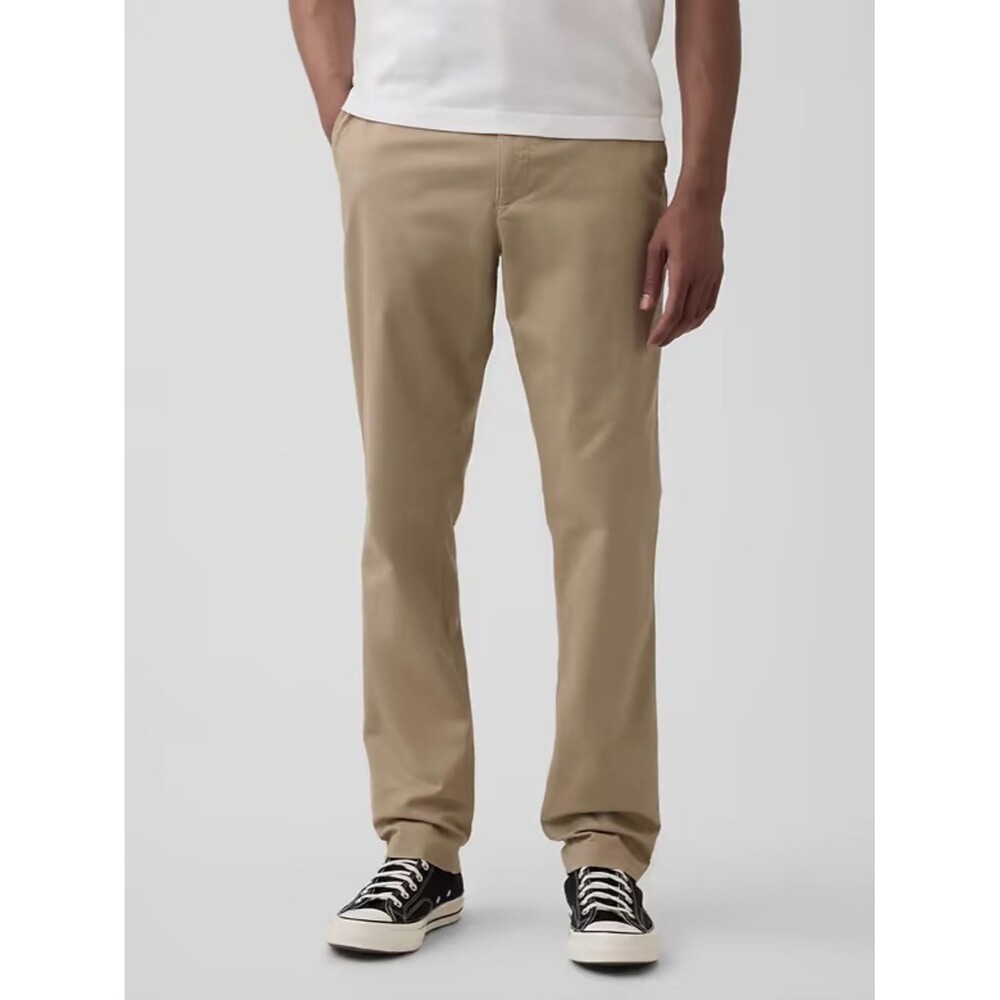 GAP Men's Essential Khaki Slim Chinos 31 x 32 Basic Minimalist Preppy Casual